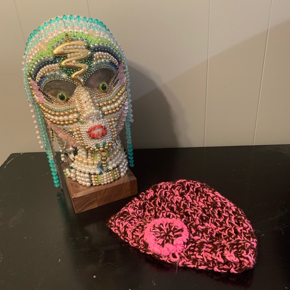 ** WINTER IS COMING ** handmade stylish hats - Picture 3 of 4